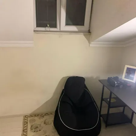 Halkali Merkez Kuecuek Lueks イスタンブール